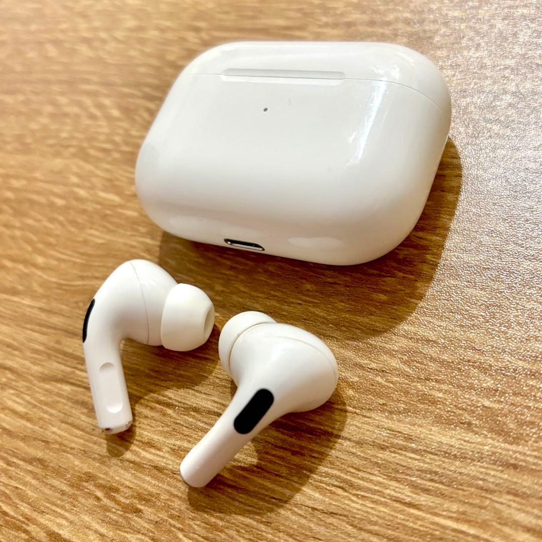 【イヤホン+ケース】AirPods Pro 第2世代（Lightning端子） 楽天市場】国内新品純正品 Apple純正 AirPods Pro (第 2 世代) MagSafe
