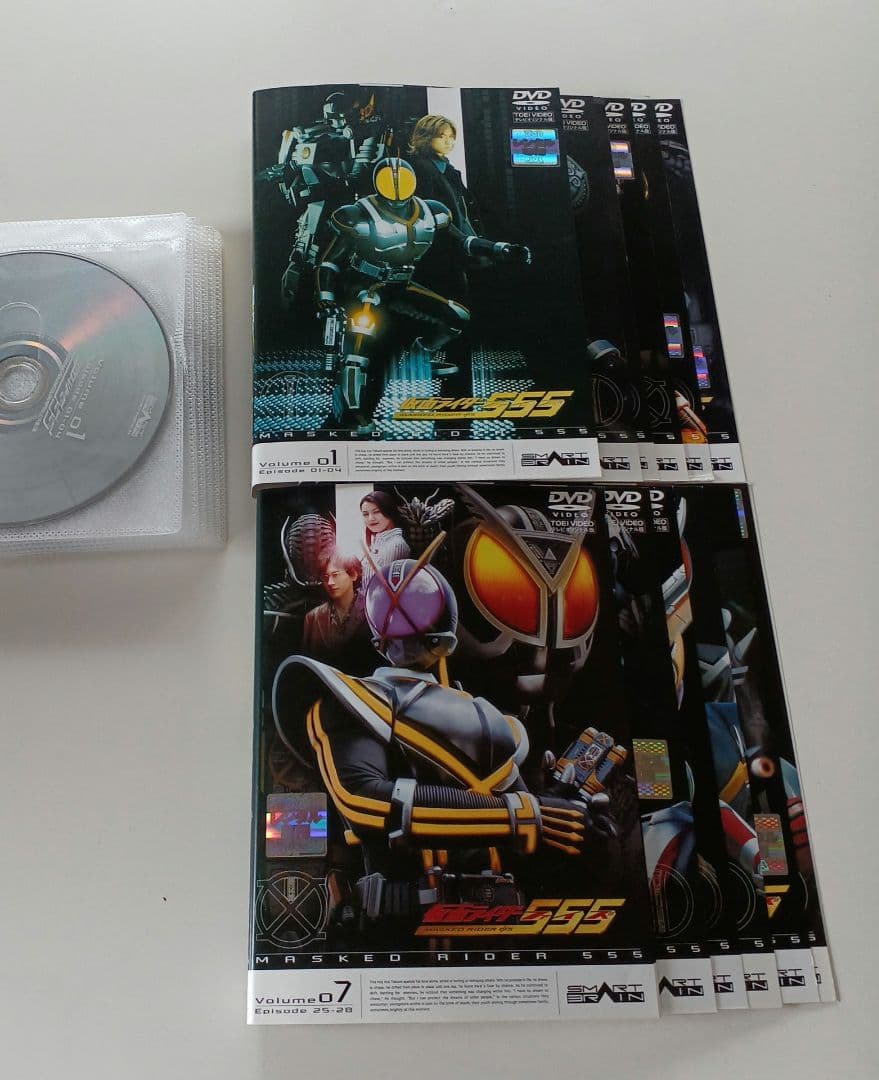 DVD　仮面ライダー555　全13巻セット Amazon.co.jp: 仮面ライダー555 DVD全13巻セット : DVD