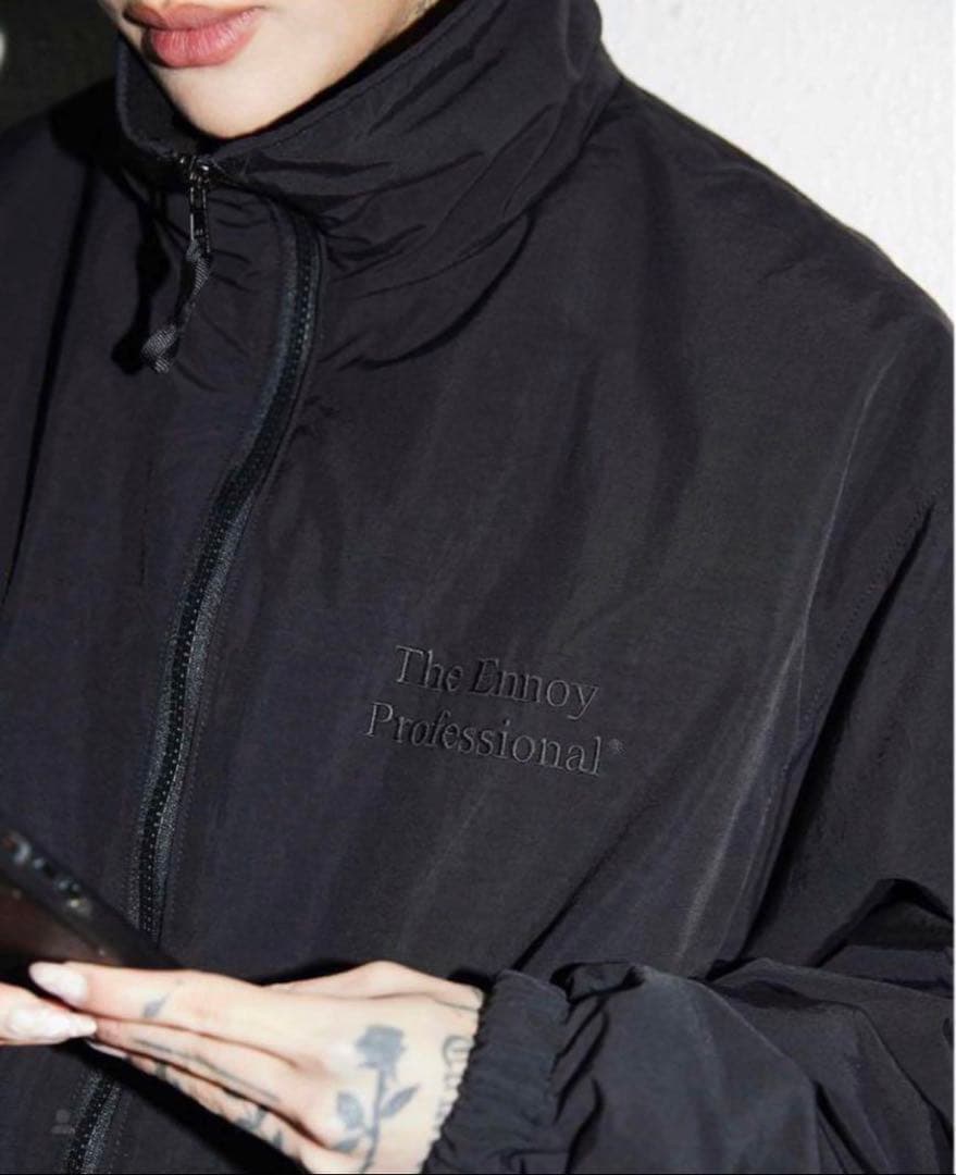 ENNOYスタイリスト私物 シャカシャカ 2024 中綿ナイロン ブラック L