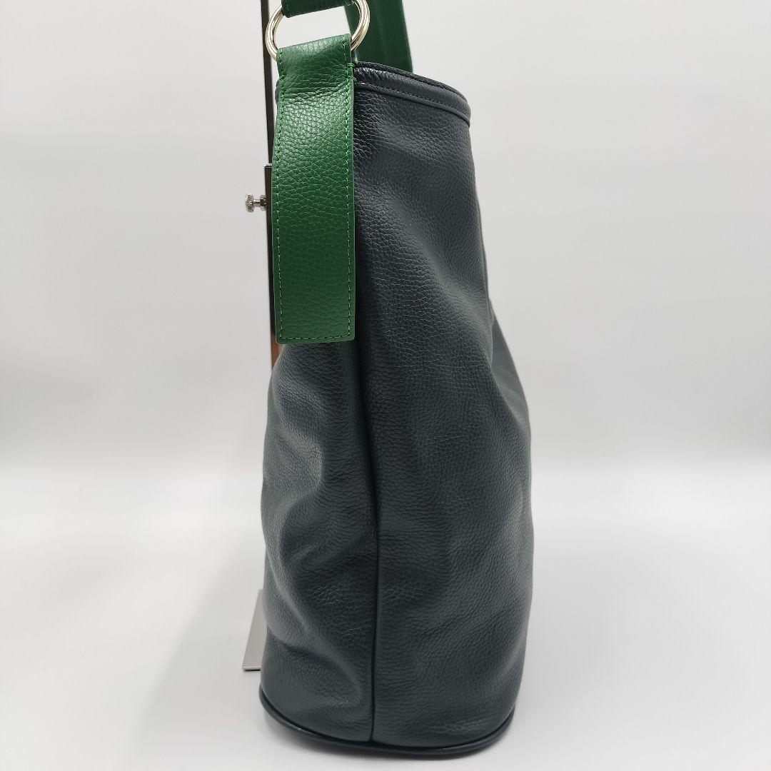 美品✨HINC NUNC ヒンクヌンク ワンショルダーバッグ レザー グリーン