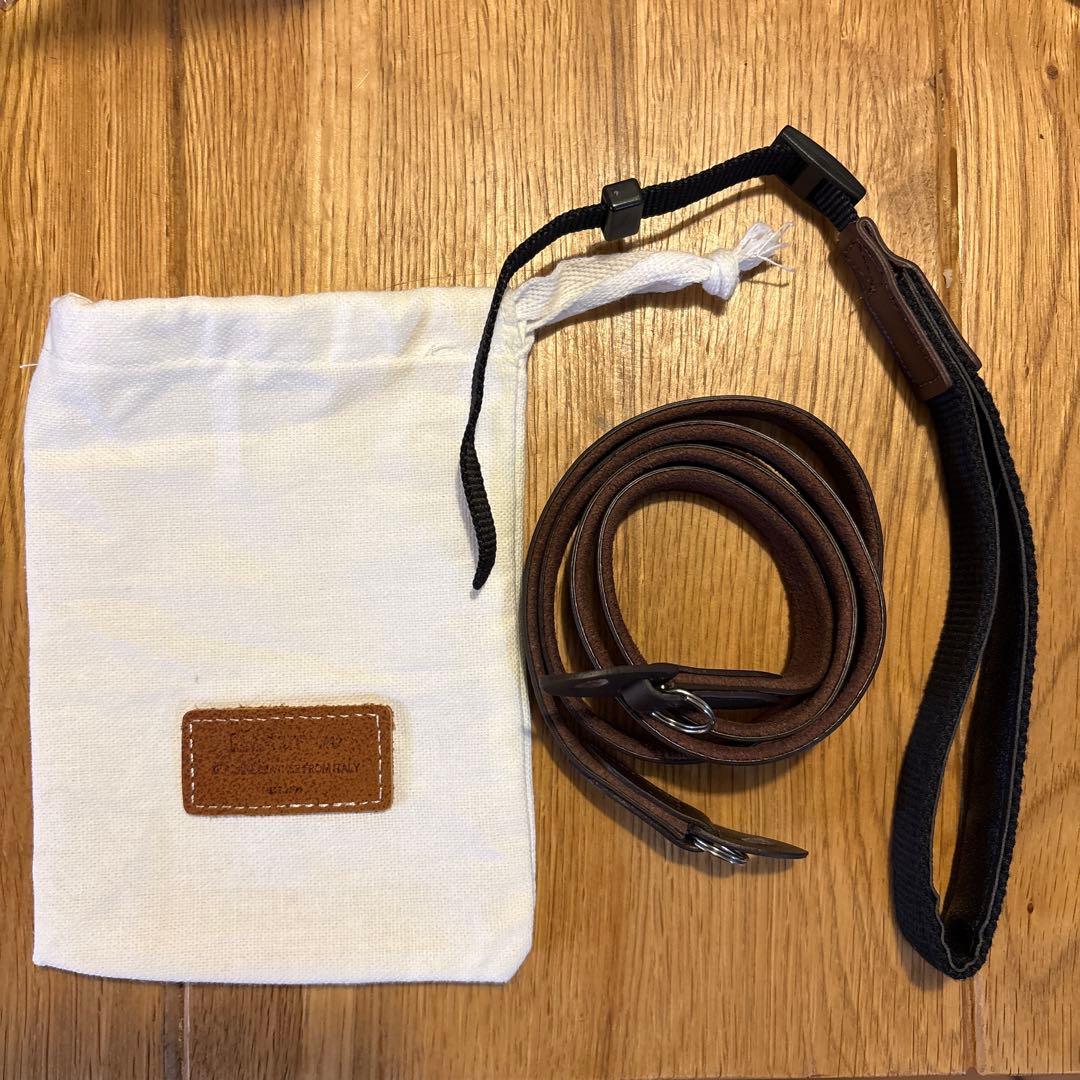 ほぼ新品】Nikon zfc ブラック SD、ガイドブック、本革ストラップ付き