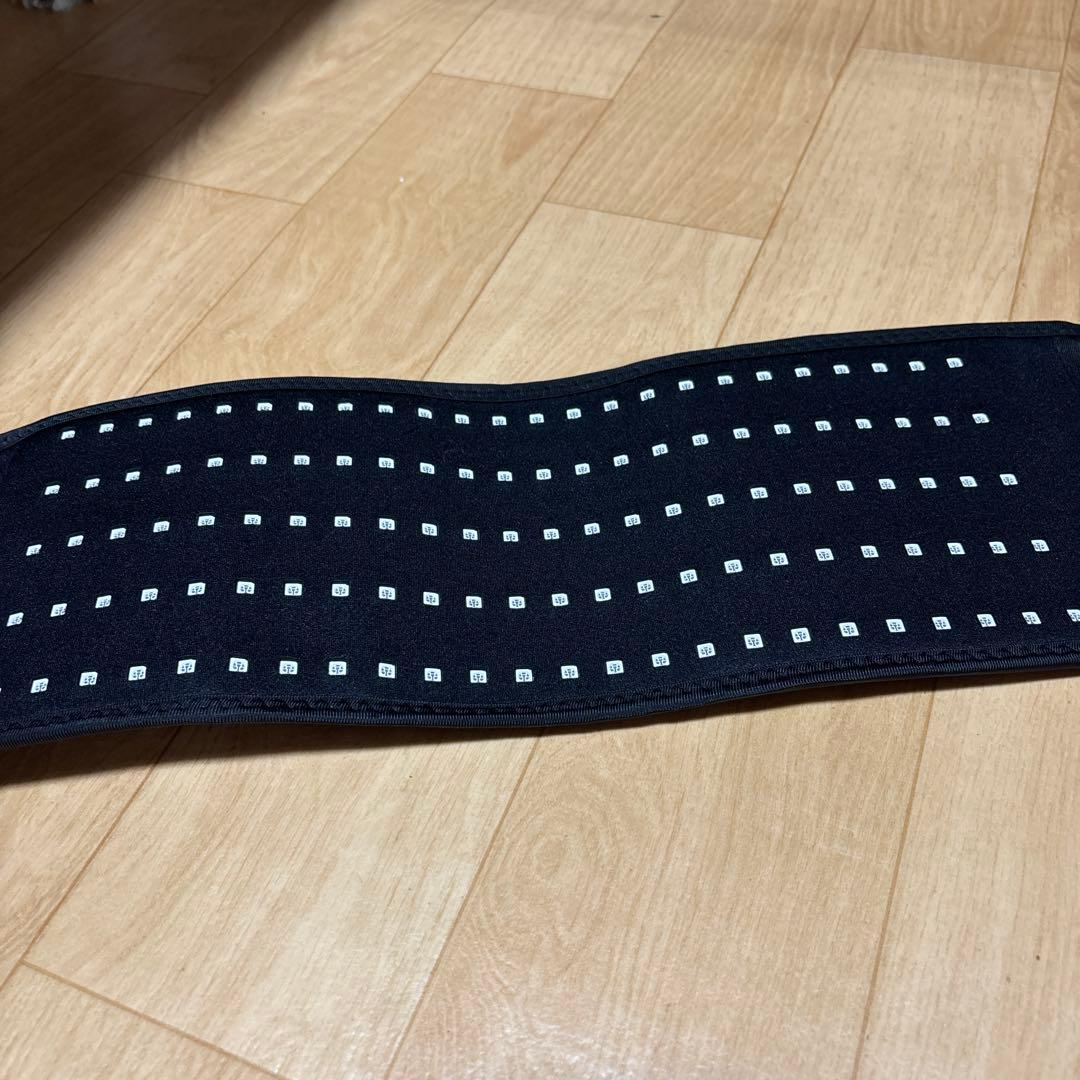 ルミケアLCー01 LEDベルト(遠赤外線) - メルカリ