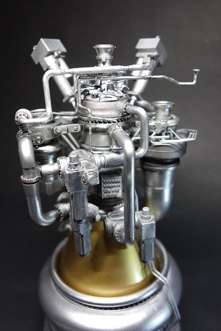 JAXA LE-9 ロケットエンジンモデル完成品 - メルカリ