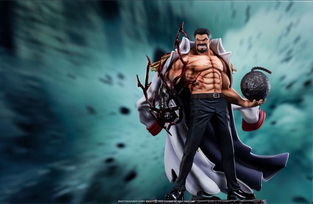 ONE PIECE ワンピース モンキー・D・ガープフ ィギュア ガレージ