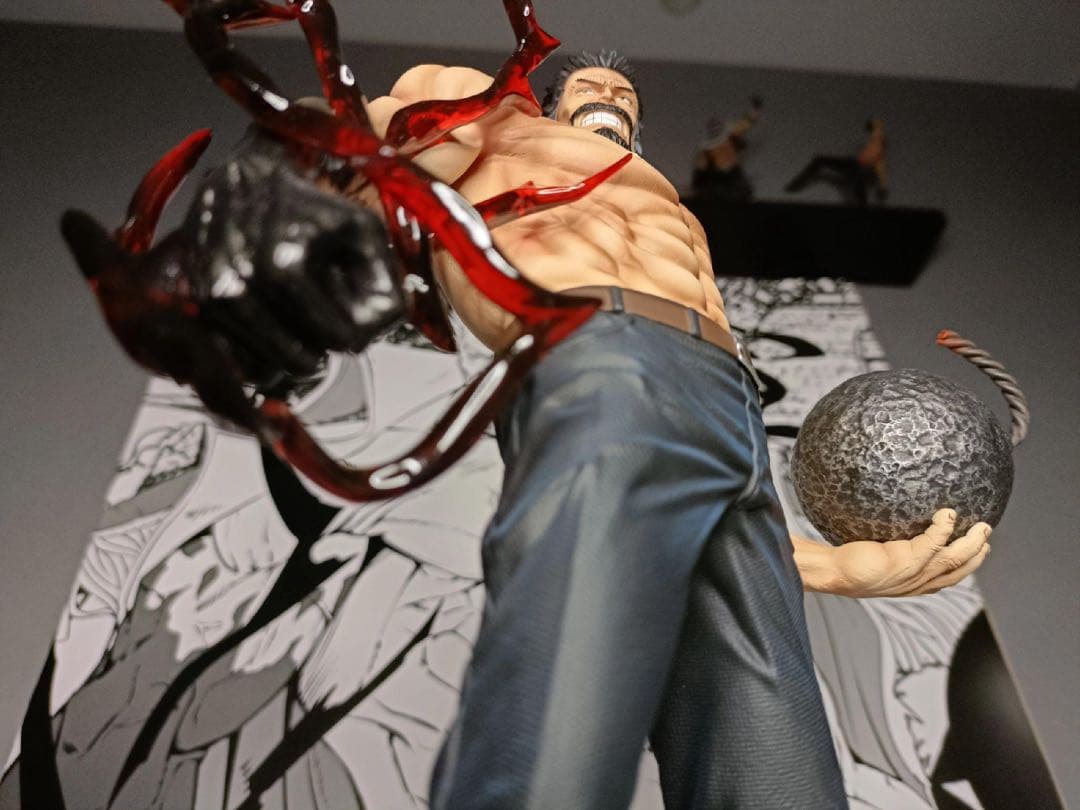 ONE PIECE ワンピース モンキー・D・ガープフ ィギュア ガレージ