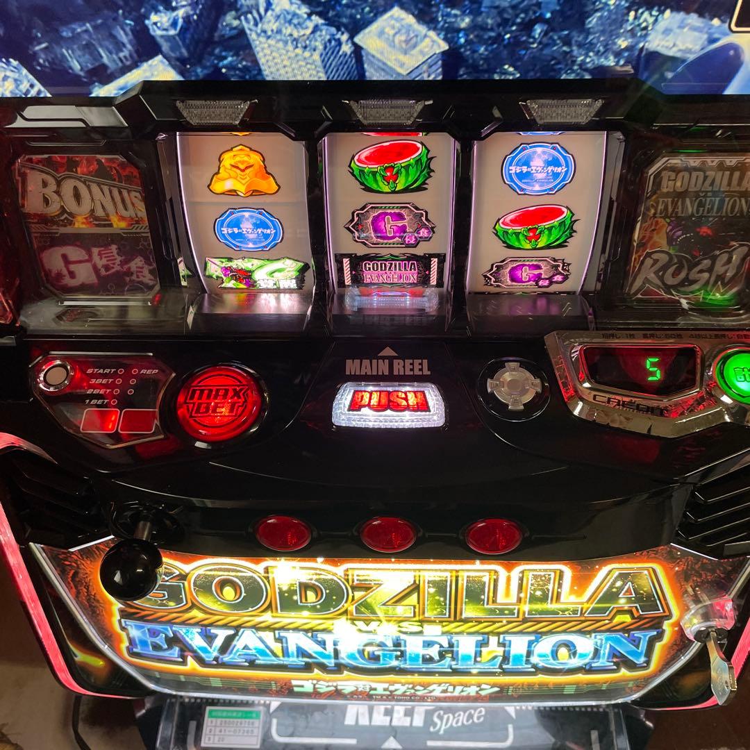 スマスロ　Lゴジラ対エヴァンゲリオン スマスロ『Lゴジラ対エヴァンゲリオン』2月登場、新要素「G侵食役」で