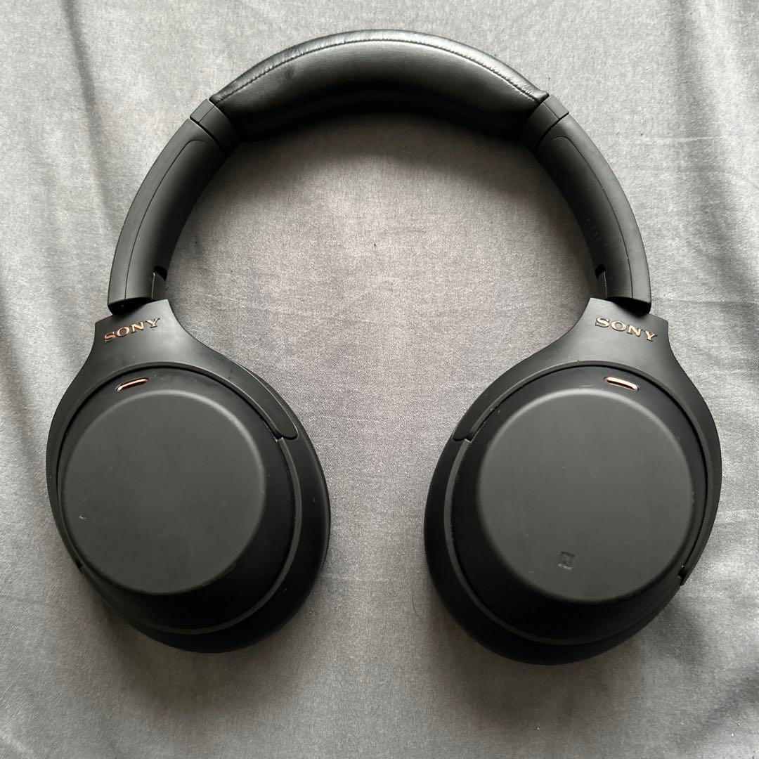 wh-1000xm4 SONY ヘッドホン　ケース付き WH-1000XM4 特長 : 多様な使い方と操作方法 | ヘッドホン | ソニー