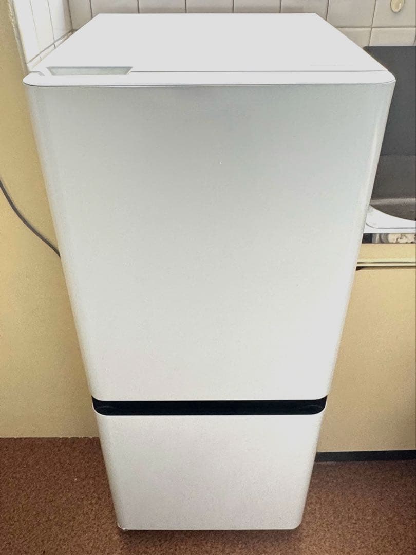 135L 冷凍冷蔵庫 HR-D13E4W/B HR-D13E4W/D13E4B | ハイセンスジャパン株式会社