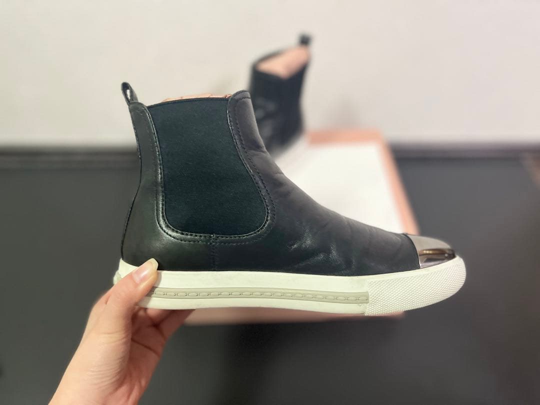 miu miu　サイドゴア　スニーカー　メタルトゥ　レザー　本革 22.5cm