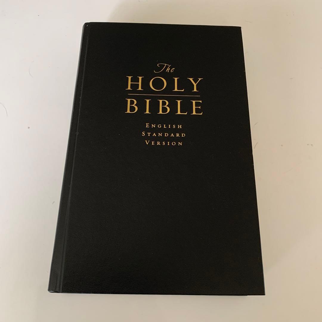洋書 The HOLY BIBLE English standard version Amazon.co.jp: The Holy Bible: English Standard Version : Foreign