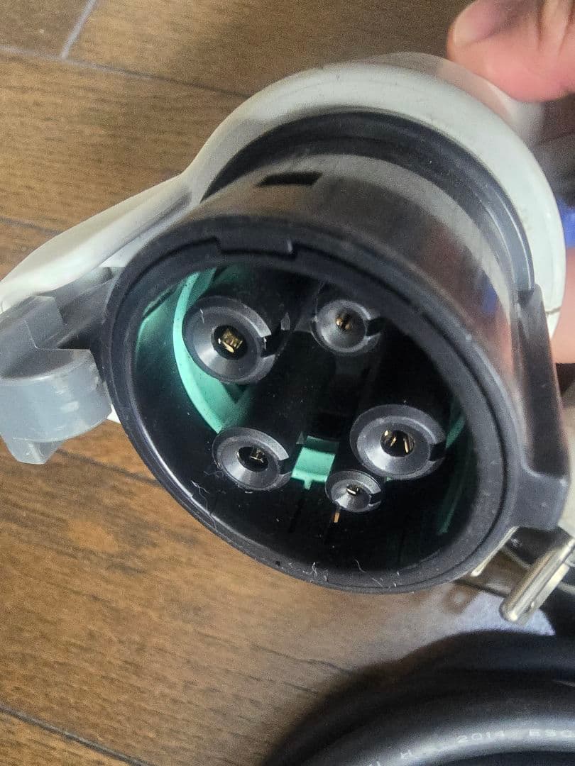 純正LEAF ZE0 AZE0 ZE1 リーフ 充電ケーブル 7.0m 200V