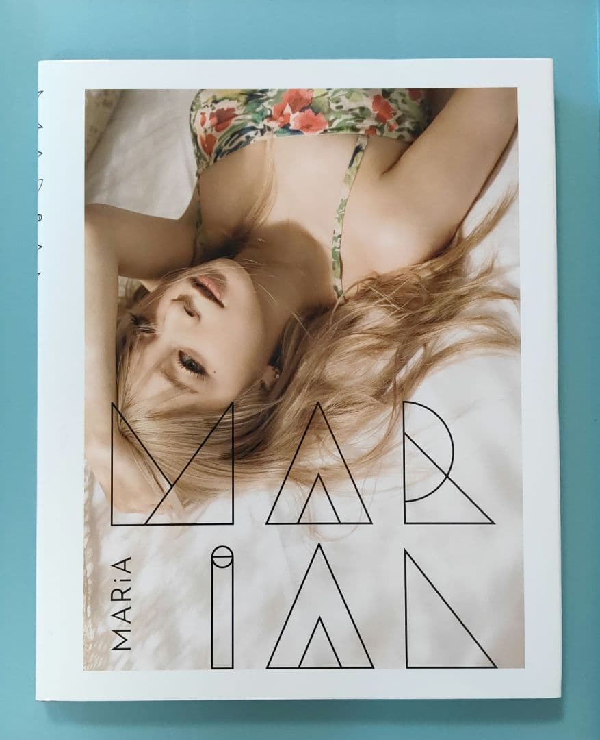 MARiA 1stフォトブック 『 MARiAL(メイリアル) 』 - メルカリ