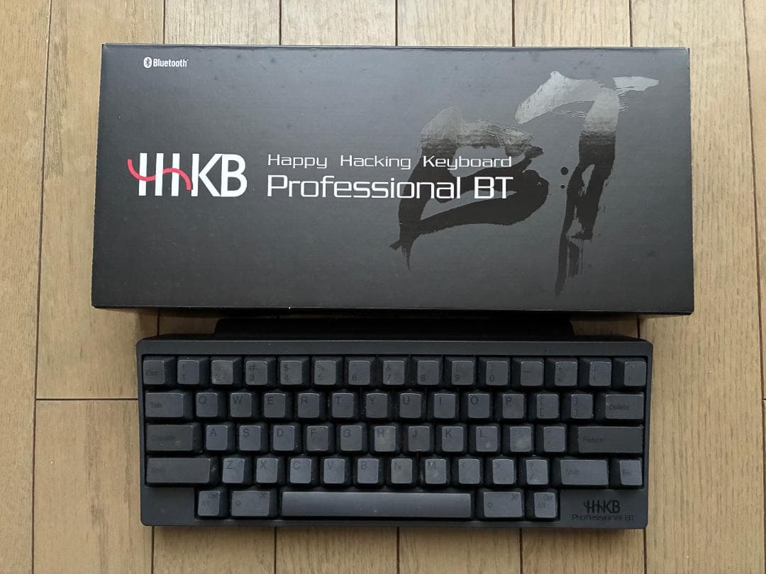 【US配列】【乾電池駆動】HHKB Professional BT 英語配列 墨 HHKB Professional BT 英語配列／墨 特製キーボードルーフ付｜PFU