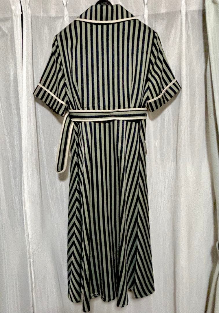 TNEWTIES ワンピース リモコンを持ったまま寝落ち | 激安通販のイー