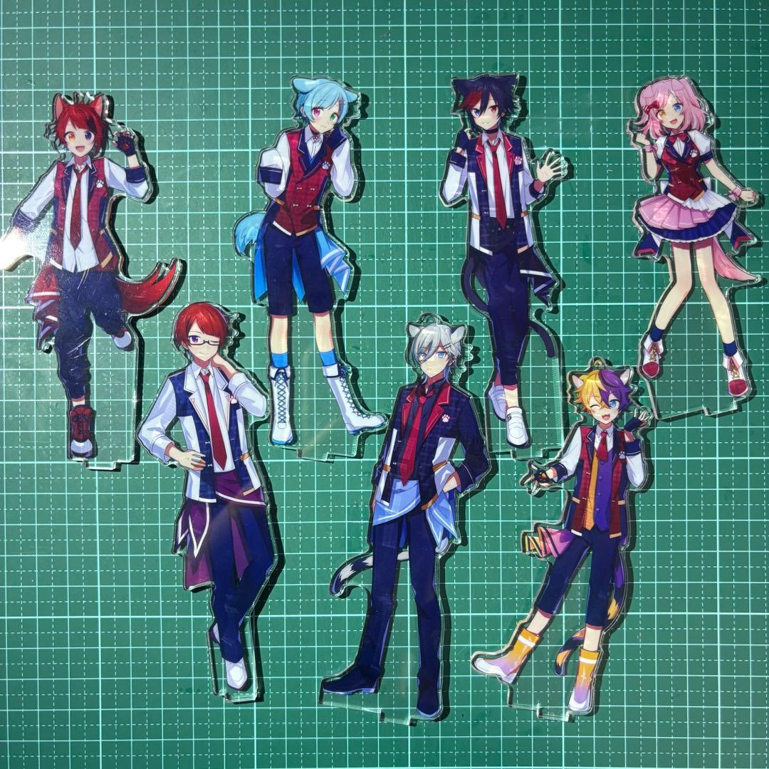 莉犬くん りいぬふぁみりー アクスタ - メルカリ