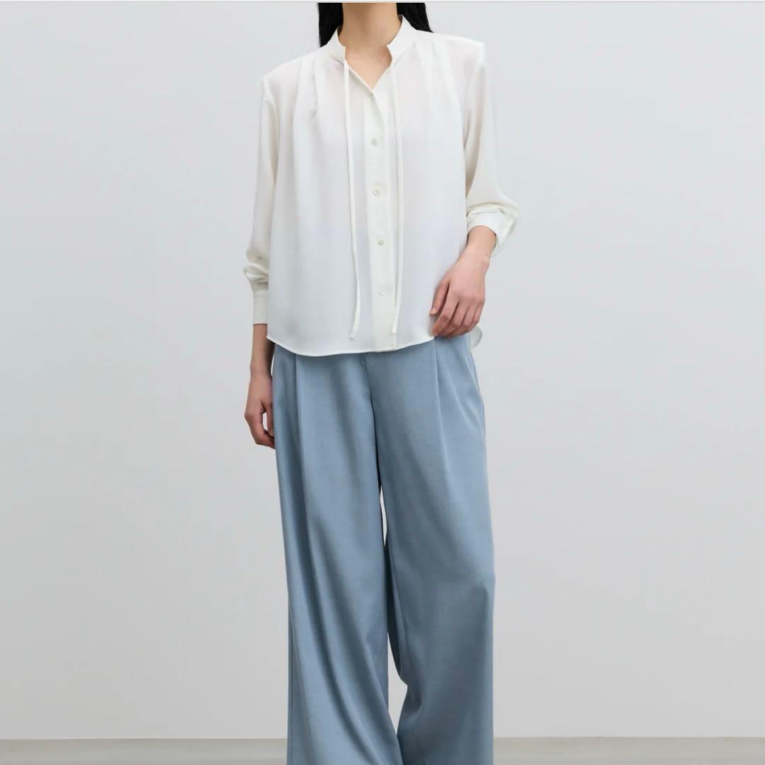 専用新品同様SOEJUエアリーリボンブラウス濃紺 - メルカリ