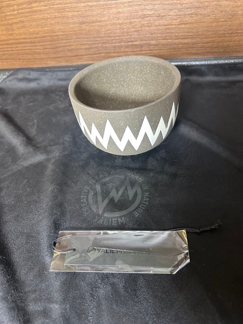 バリエム MONSTER MOUTH GLUTTONY Mサイズ 限定値下げ valiem MONSTER MOUTH devil Lサイズ レア｜Yahoo!フリマ