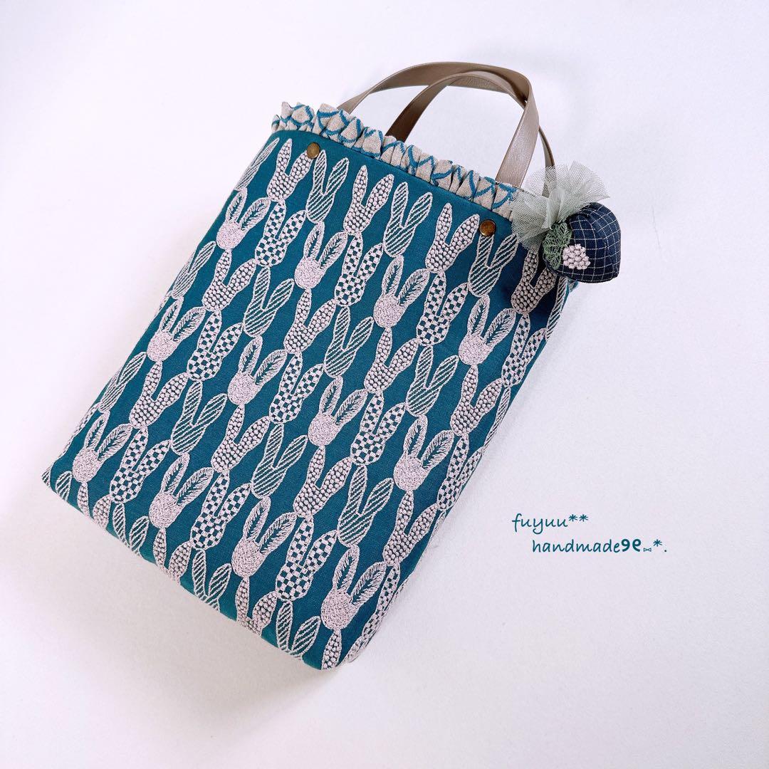 ハンドメイドꕤ︎︎控えめフリルのトートバッグ pomppia mermaid ハンドメイドꕤ︎︎控えめフリルのトートバッグ pomppia mermaid