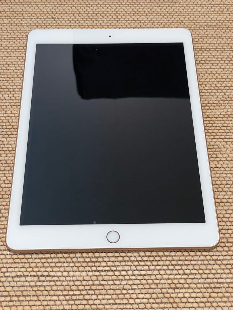 Apple iPad (第6世代) 128GB ゴールド Amazon.co.jp: 【整備済み品】Apple iPad (第6世代) Wi-Fi + Cellular