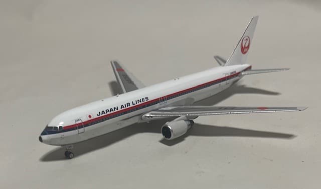 JAL B767-300ER JA8568 初代鶴丸 JAL B767-300ER JA8568 初代鶴丸 - メルカリ