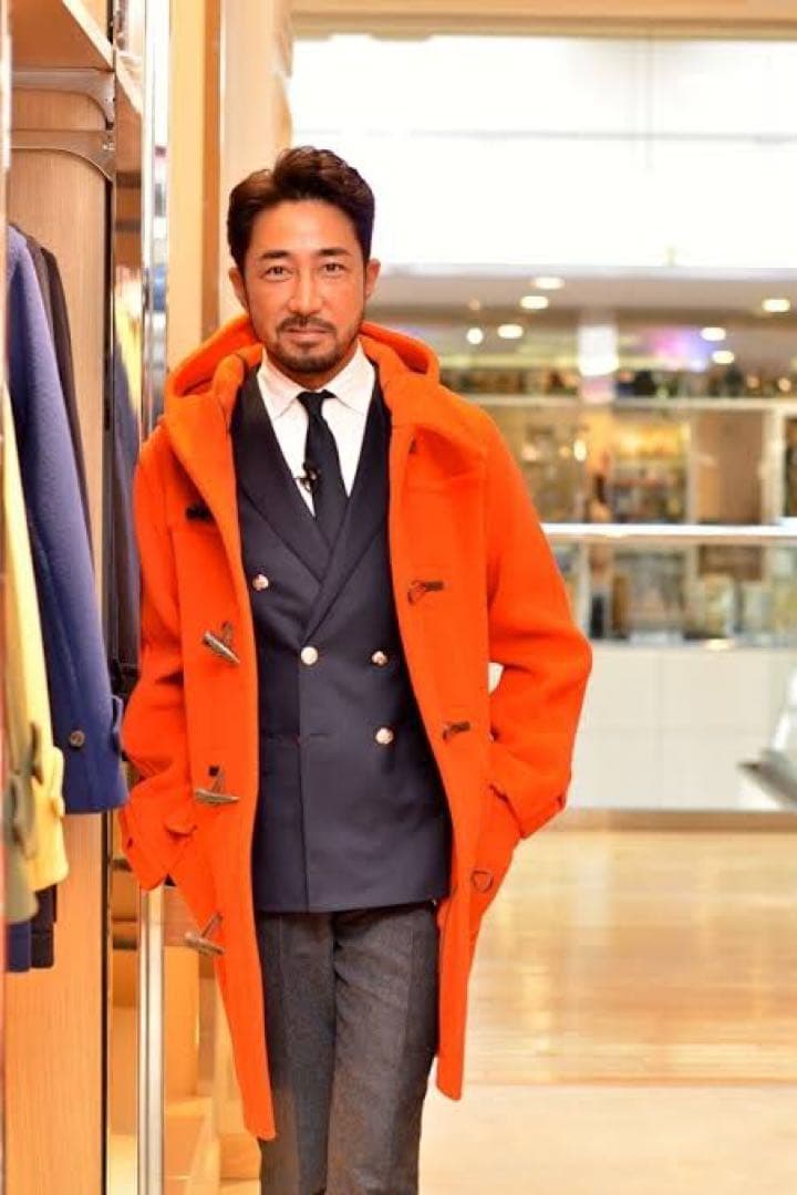 週末限定値下 オレンジ ダッフルコート フード付き united arrows