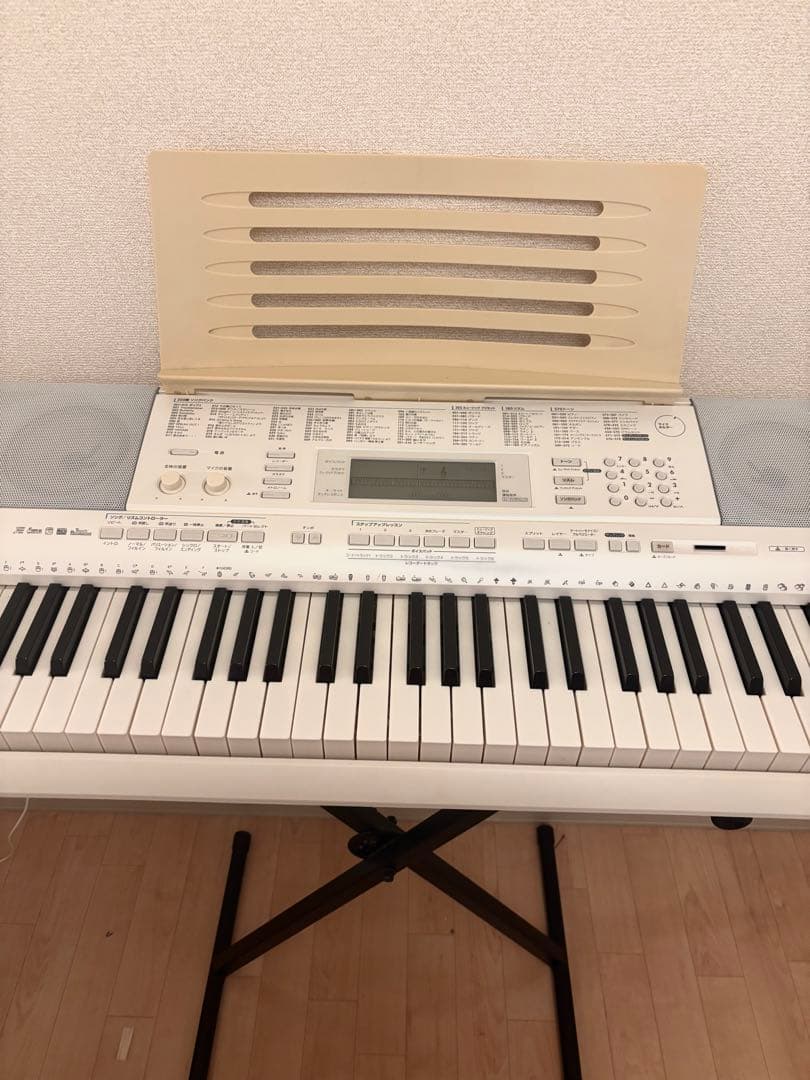 引き取り限定]状態良 電子キーボード 61鍵盤 ホワイト スタンド