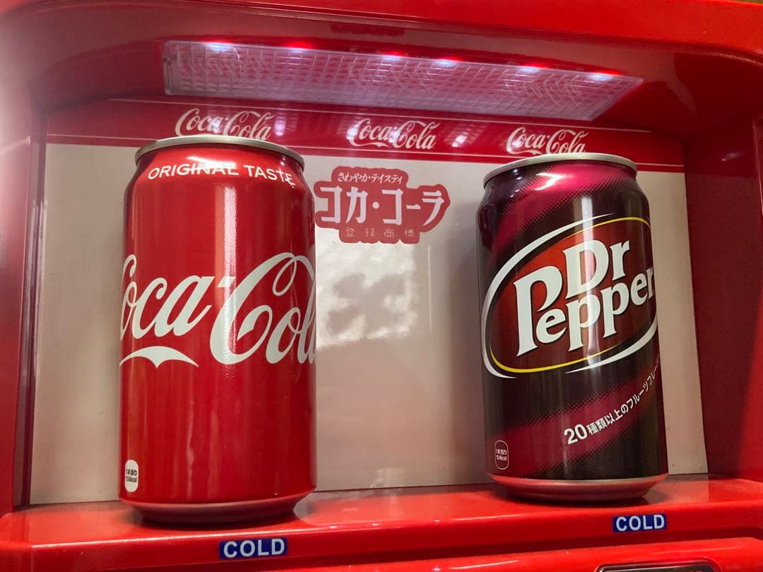 送料込み価格 激レア 希少 早い物勝ち‼︎ Coca-Cola 自動販売機型