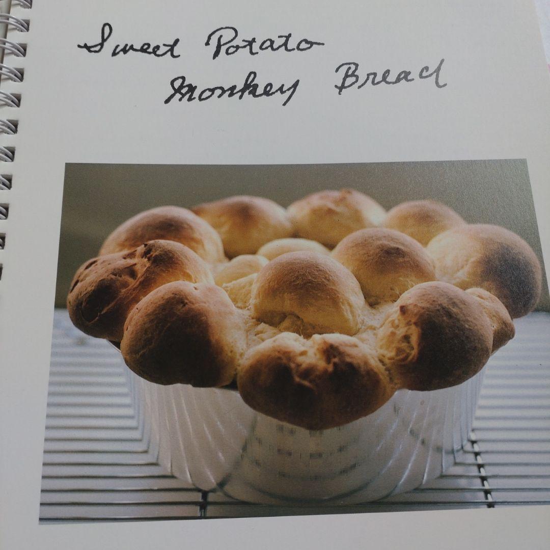 堀井和子 レシピ 料理本 旅 エッセイ パン お菓子 朝食 スイーツ ケーキ