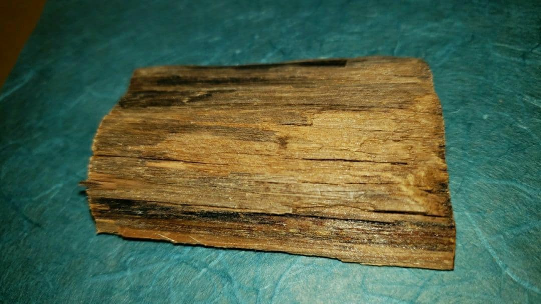 82 沈香、伽羅、六国五味、聞香、香木「天然カンボジア産黄熟香▪️22,8g 82 沈香、伽羅、六国五味、聞香、香木「天然カンボジア産黄熟香▪️22