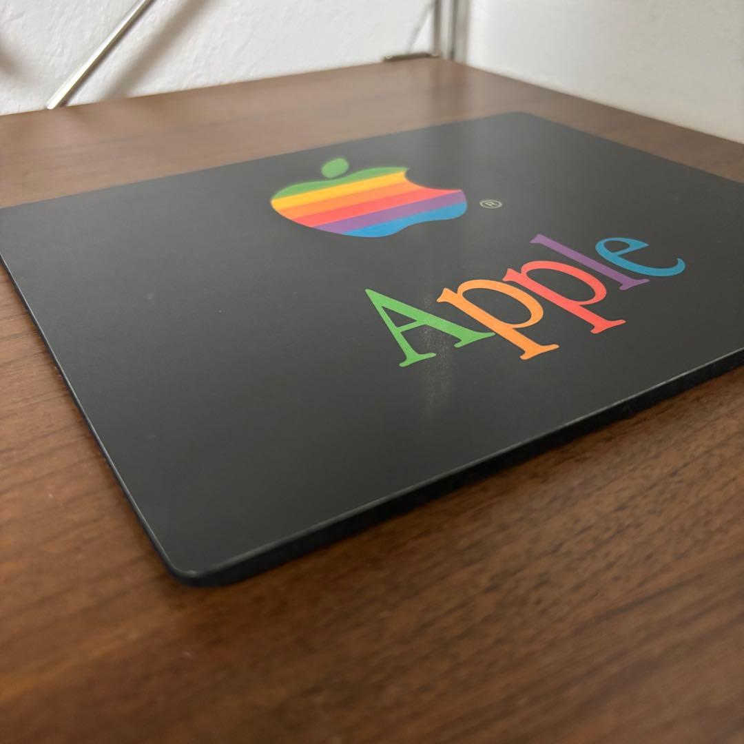 Apple 旧ロゴ カラフルロゴ マウスパッド - メルカリ