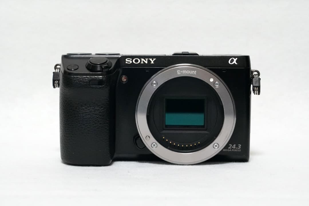 美品 Sony NEX-7 ボディ SONY（ソニー） α NEX-7 ボディ <プレゼント包装承ります> : カメラ