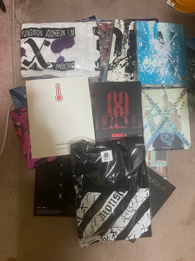 MONSTA X デビューからウォノ脱退の頃までの作品等① - メルカリ