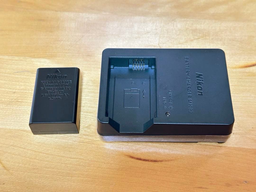 Nikon Zfc レンズキット 「撮影枚数111枚」とおまけ付き - メルカリ