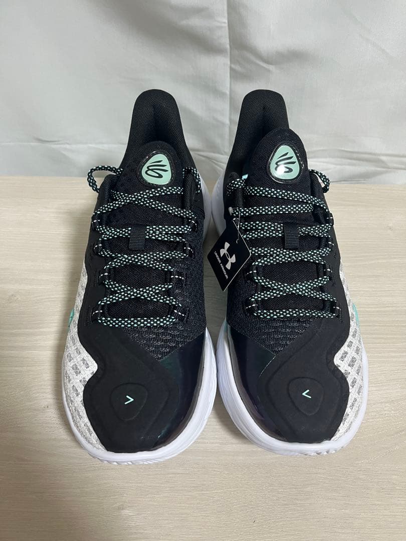 新品タグ付 アンダーアーマー カリー11 27.5cm バッシュ Curry11