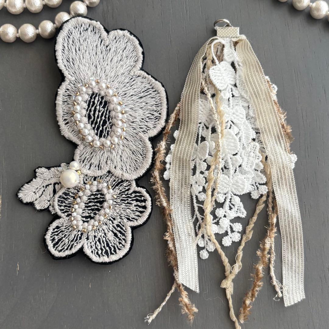 ②93 ミナペルホネン ブローチ コサージュアクセサリー ハンドメイド