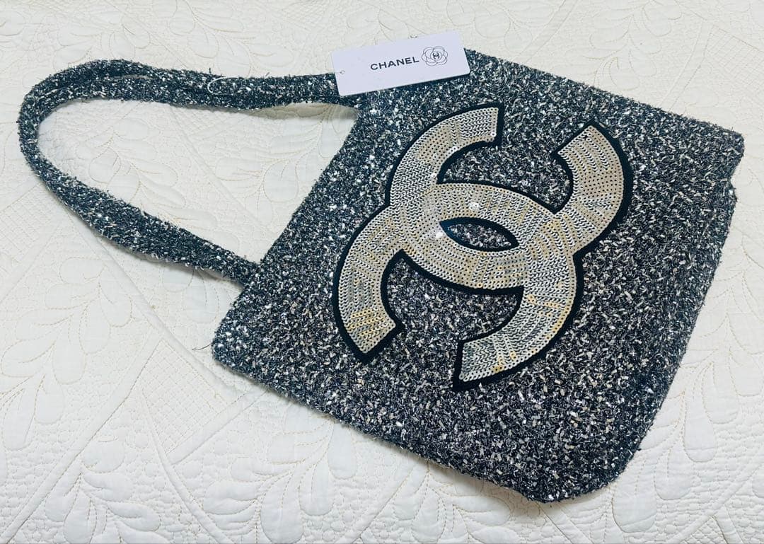 CHANELノベルティ☆スパンコールトートバッグ新品未使用シルバーダーク