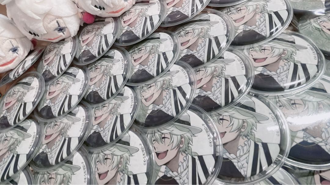 文豪ストレイドッグス 散策 缶バッジ ニコライ・ゴーゴリ - メルカリ