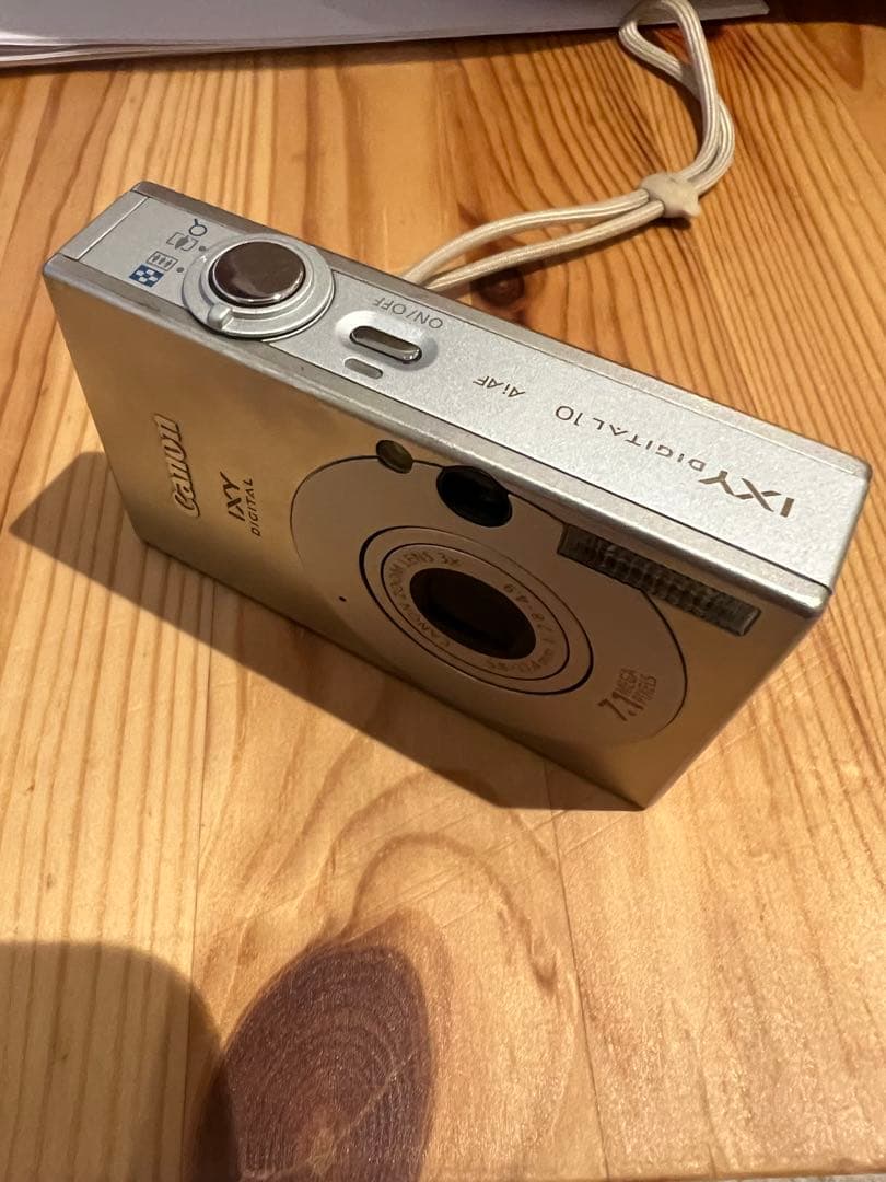 Canon IXY DIGITAL 7.1MP シルバー 充電器付 動作確認済