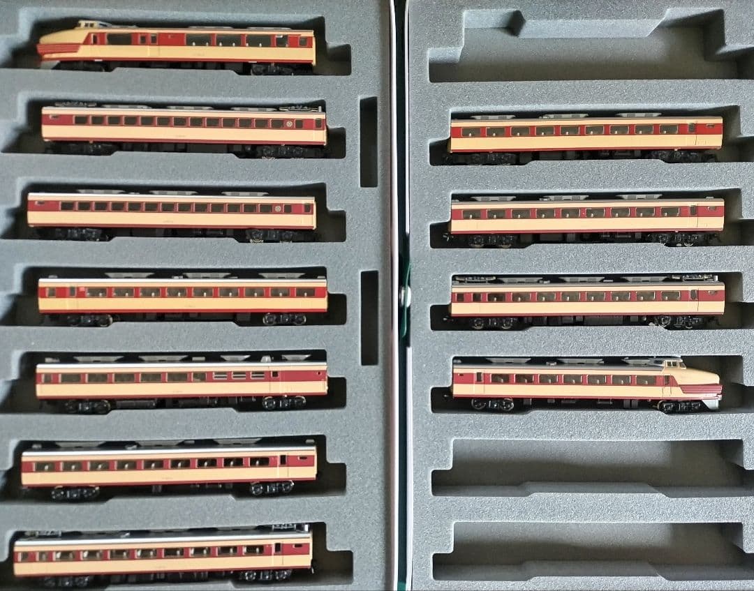 Nゲージ 181系直流特急電車「特急しおじ」11両編成　KATO Amazon | Nゲージ KATO 181系特急電車 (しおじ・はと) 7両基本セット