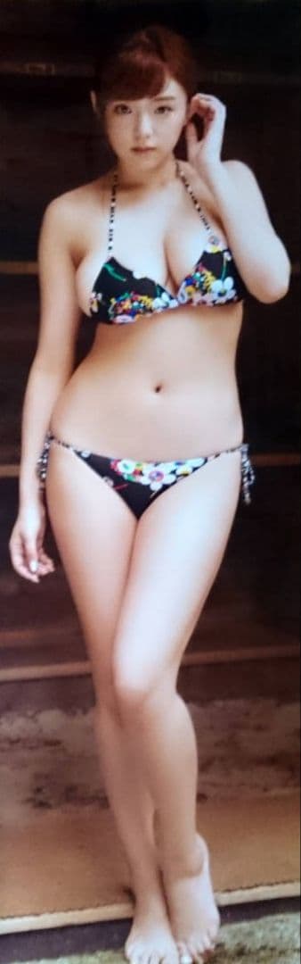 篠崎愛 等身大ポスター 花柄水着 | Mercari メルカリ｜8mart - The