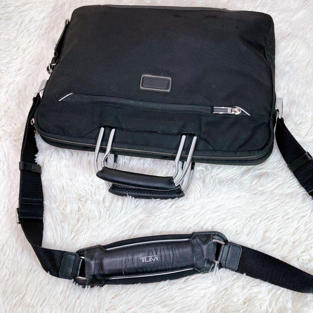 美品】TUMI トゥミ ARRIVE ハミルトン スリム ビジネスバッグ - メルカリ