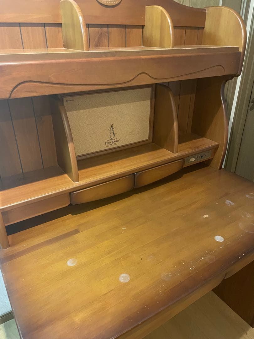 一枚板・天然木】コイズミ 高級学習机／ピーターラビット - メルカリ