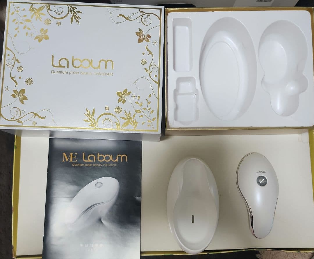 ME La boum 美容器 ホワイトIKKOさんプロデュース - メルカリ