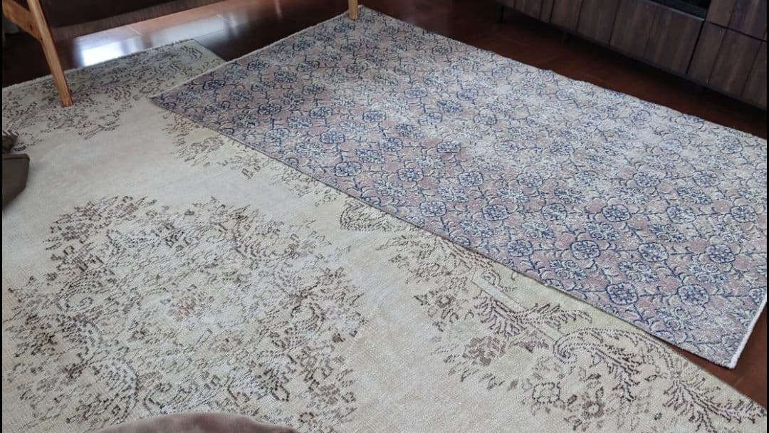 トルコ ヴィンテージラグ グレージュ 110×193 紋章 - メルカリ