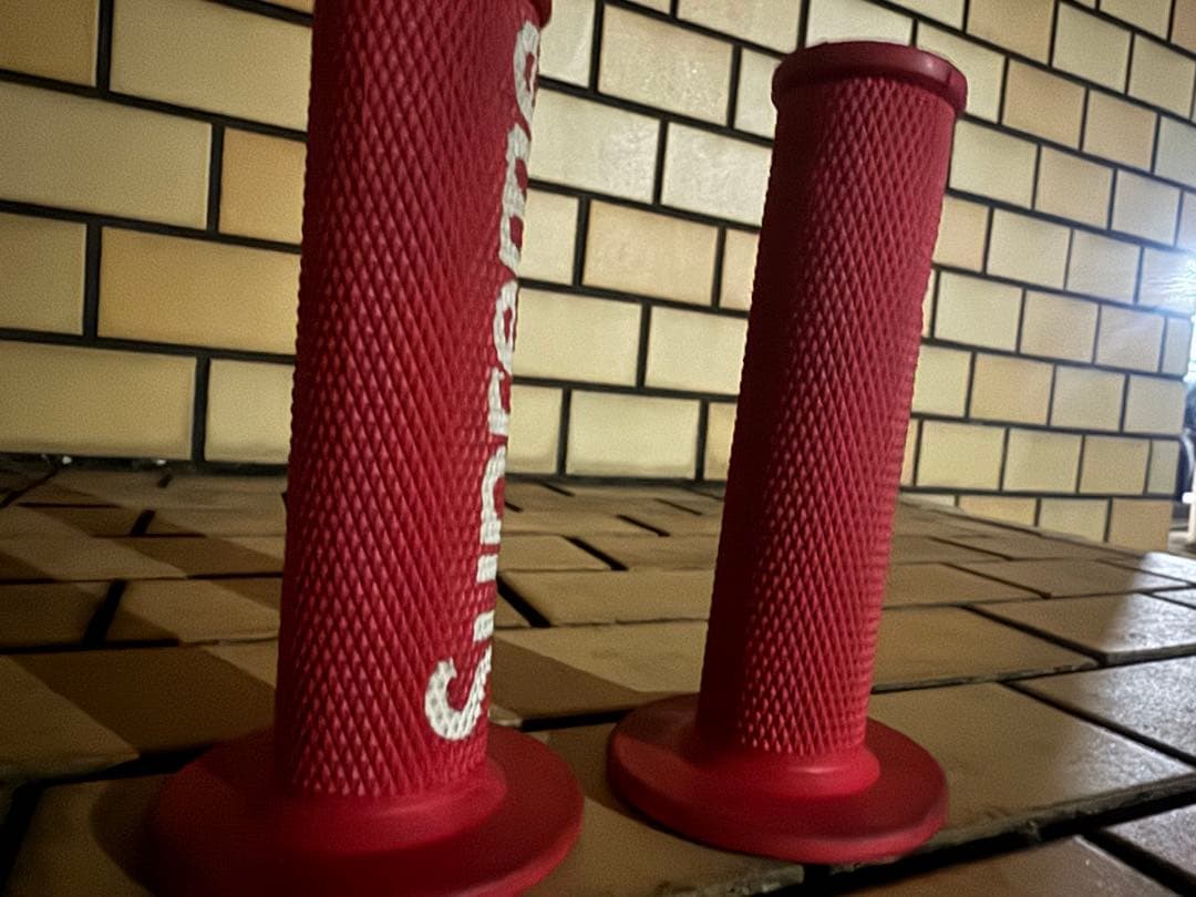 supreme ハンドルグリップ - メルカリ