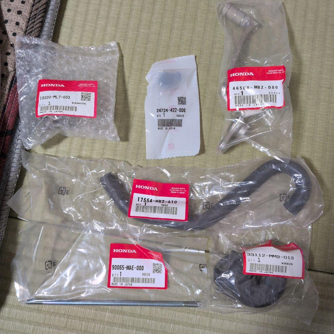 ホーネット600用純正部品類　廃盤品含む　おまけ付き ホーネット600 お客様分のカスタムパーツのご紹介