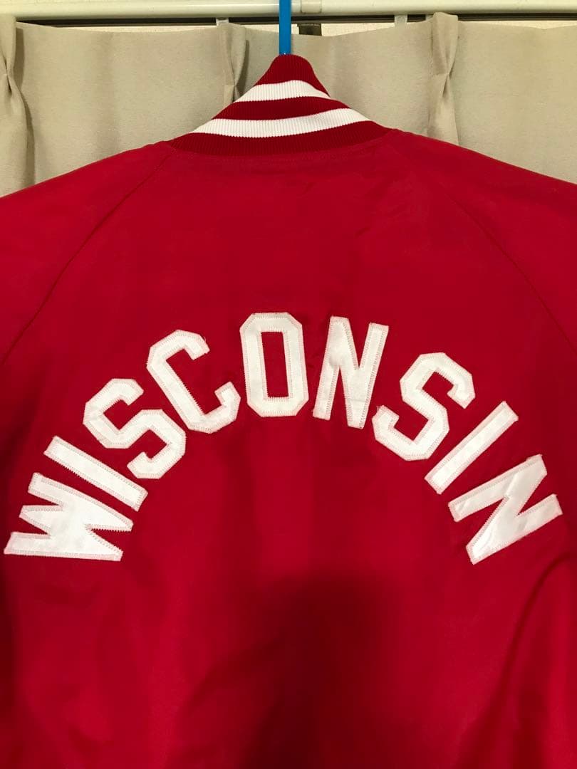人気商品、USA製、90´s、レアなjoe選手着用、WISCONSINスタジャン
