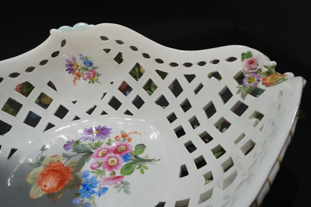 マイセン 色絵貼花オープンワークコンポート - メルカリ