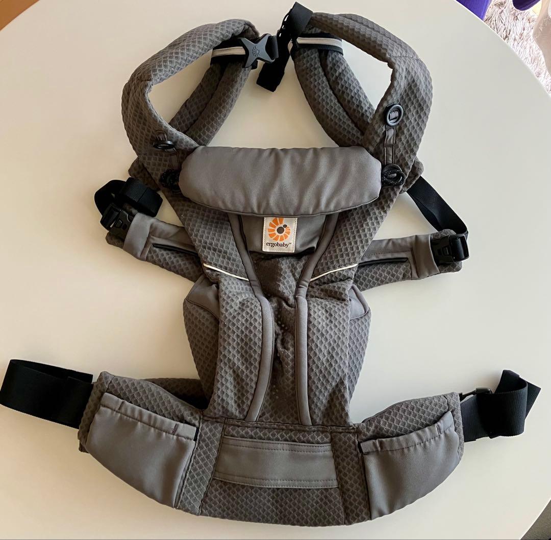 エルゴベビー ergobaby ベビーキャリア オムニブリーズ グレー OMNI Breeze / グラファイトグレー | エルゴベビー オンラインストア