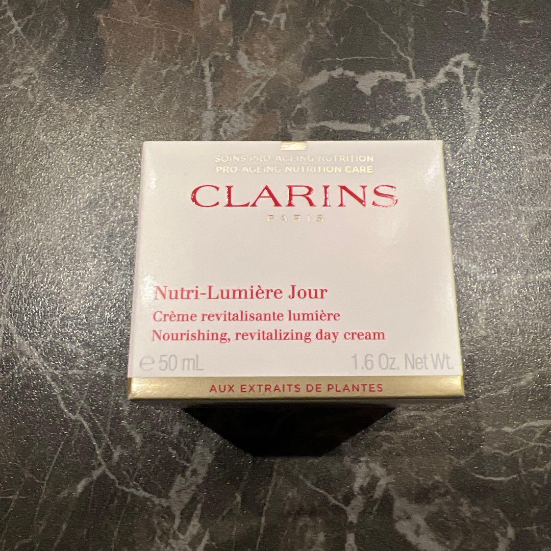 新品未開封 クラランス Nルミエール デイクリーム50ml